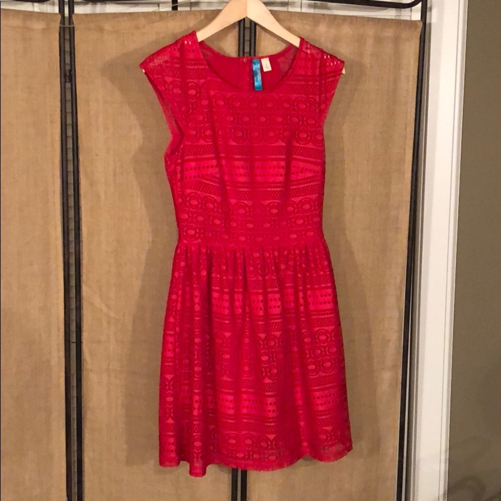 Red laced dress, small, lined, capped sleeves